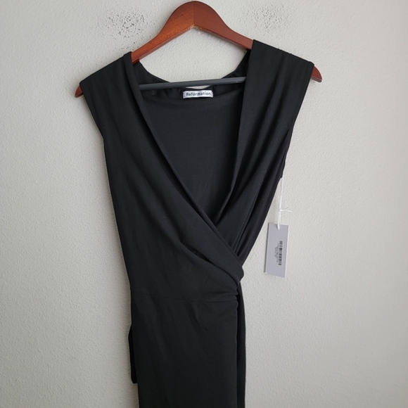 Reformation Sage Wrap Dress in Black size XS NWT - Picture 4 of 8